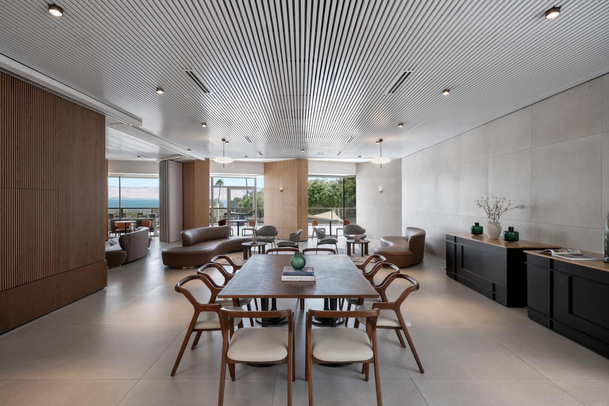 Leonardo Plaza Hotel Tiberias Bagian luar foto
