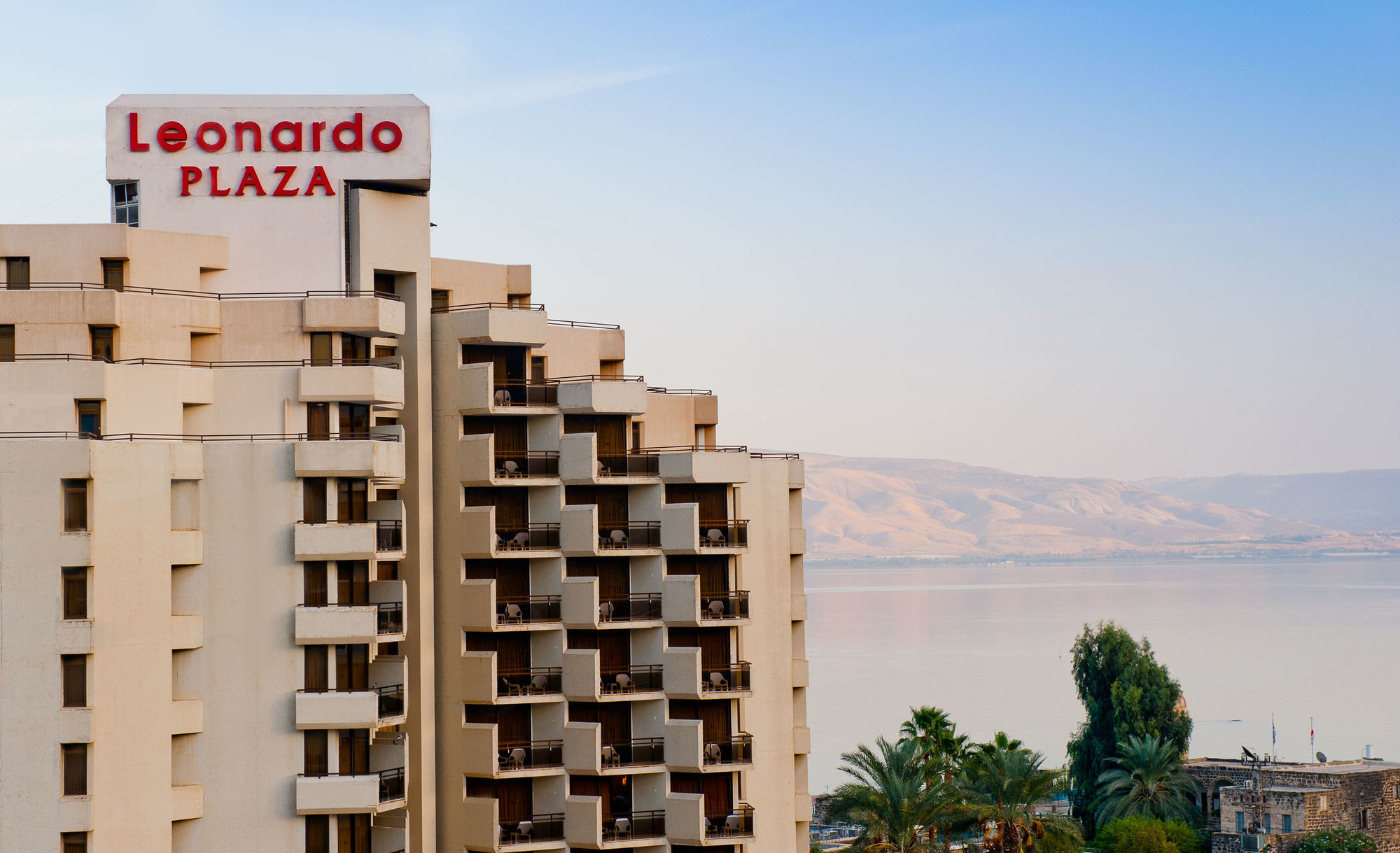 Leonardo Plaza Hotel Tiberias Bagian luar foto