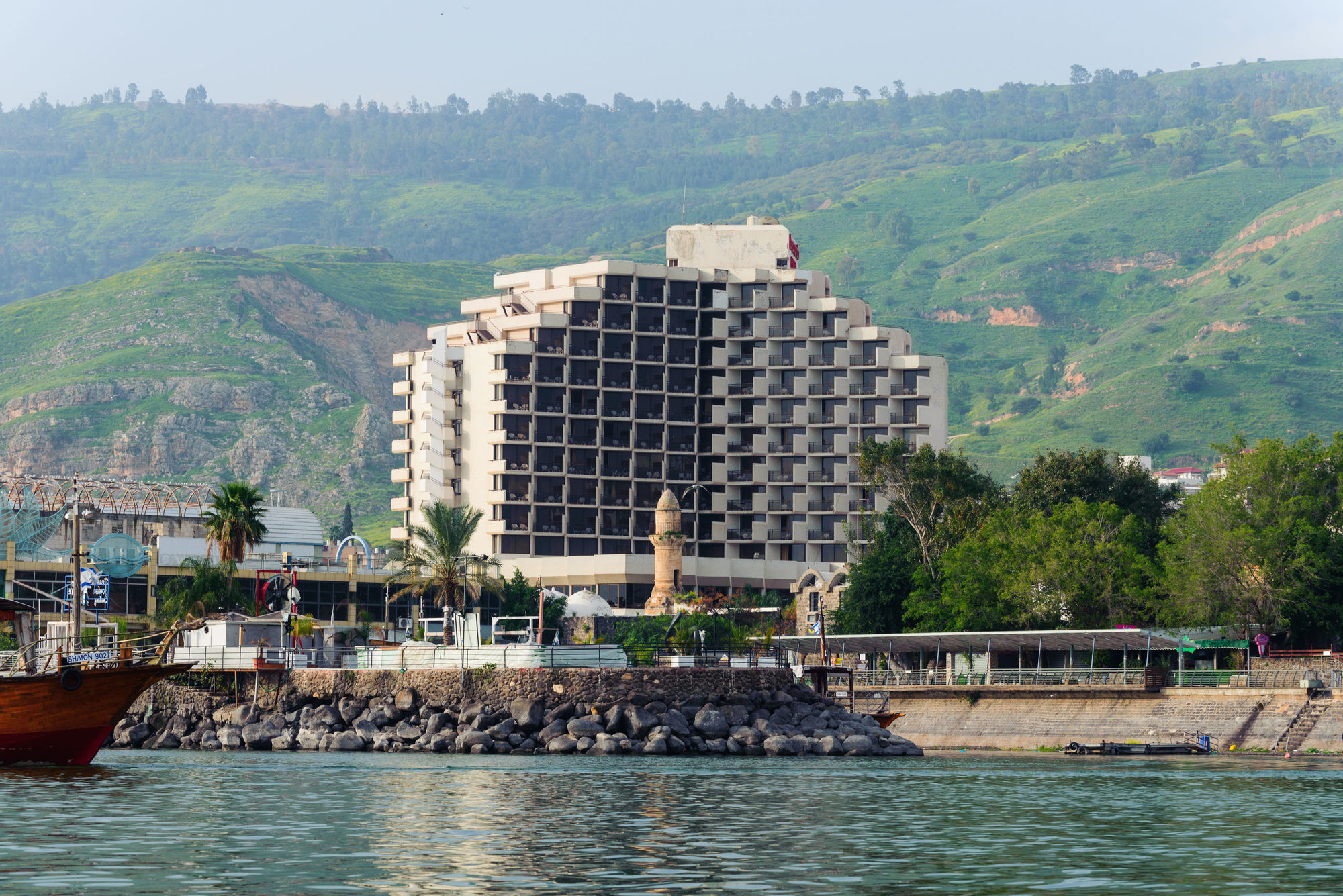 Leonardo Plaza Hotel Tiberias Bagian luar foto